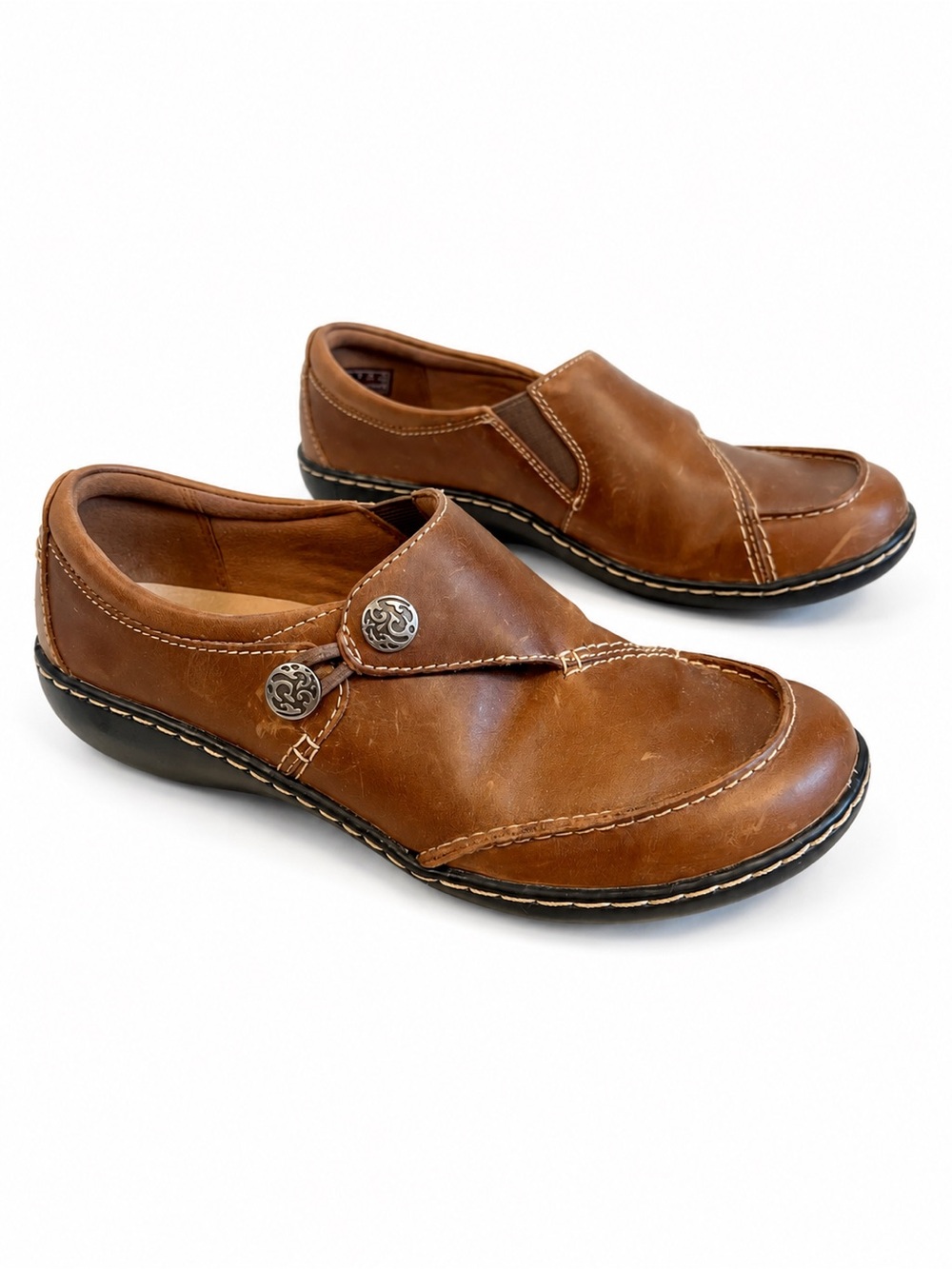Clarks Ashland Lane Q slip-on loafers brown leather comfort shoes distressed 7M